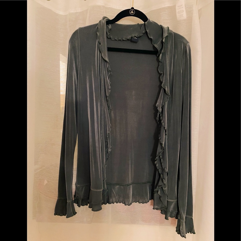 ~SALE~ BOSTON PROPER RUFFLE BLOUSE OLIVE SIZE M